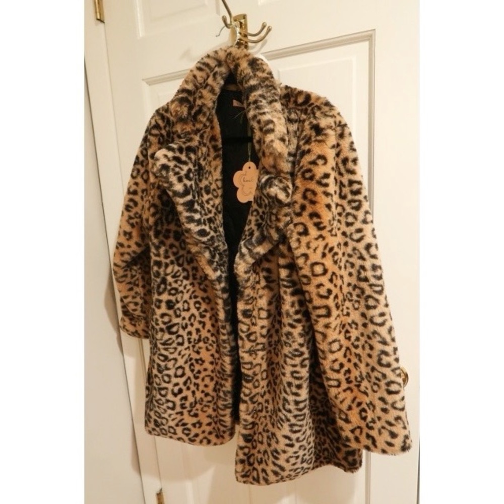 Kimi & Co Leopard Faux Fur Coat 🐆✨🤍